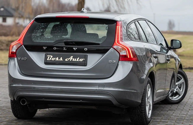 Volvo V60 cena 52900 przebieg: 125976, rok produkcji 2015 z Tłuszcz małe 436